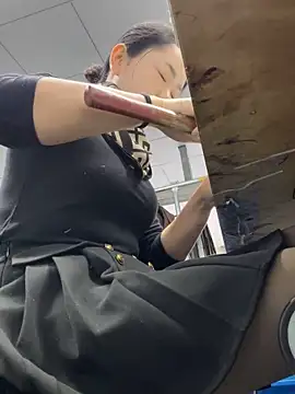 Snapshot of DHJM168 chatting on December 2, 12:44 am DHJM168 online show from December 2, 12:44 am