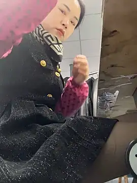 Snapshot of DHJM168 chatting on December 15, 1:00 am DHJM168 online show from December 15, 1:00 am