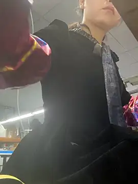 Snapshot of DHJM168 chatting on November 12, 12:59 am DHJM168 online show from November 12, 12:59 am