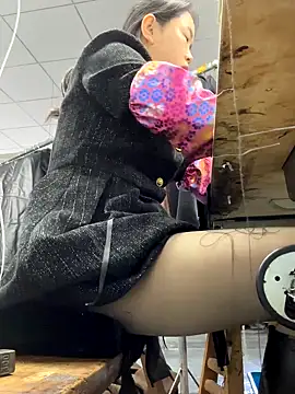 Snapshot of DHJM168 chatting on November 18, 4:38 am DHJM168 online show from November 18, 4:38 am