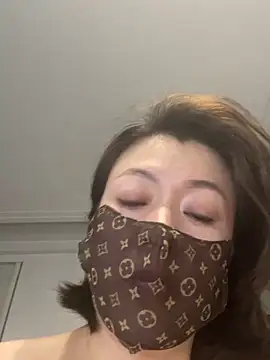 Snapshot of 300-AMAM chatting on February 7, 3:09 pm 300-AMAM online show from February 7, 3:09 pm