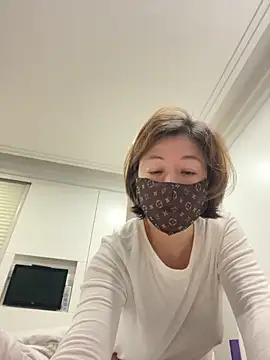 300-AMAM online show from March 31, 2:41 pm