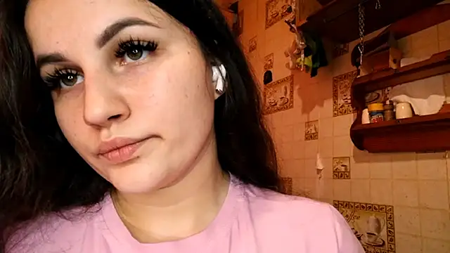 DierdreCousineau online show from November 7, 10:09 am