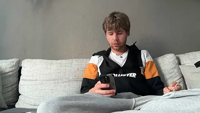 RioBlaze online show from March 22, 6:04 am