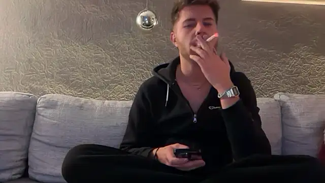 Snapshot of RioBlaze chatting on November 20, 5:46 pm RioBlaze online show from November 20, 5:46 pm