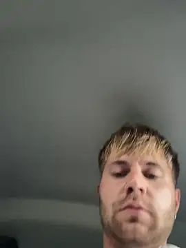 Snapshot of RioBlaze chatting on September 27, 4:24 pm RioBlaze online show from September 27, 4:24 pm