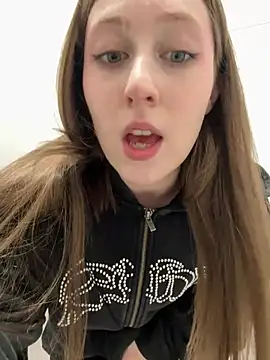 FroggyAnna online show from July 11, 4:18 pm