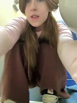 FroggyAnna online show from March 23, 4:51 pm