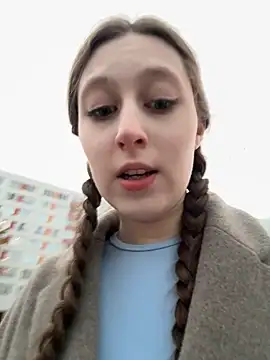 Snapshot of FroggyAnna chatting on October 12, 2:40 pm FroggyAnna online show from October 12, 2:40 pm