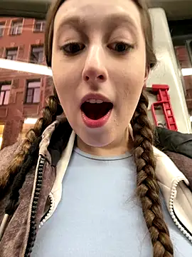 FroggyAnna online show from October 21, 2:49 pm