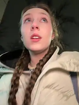 FroggyAnna online show from November 28, 5:24 pm