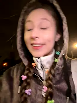 FroggyAnna online show from November 13, 4:44 pm