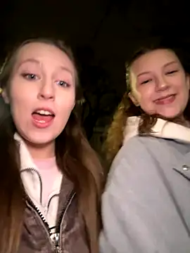 FroggyAnna online show from November 6, 5:17 pm