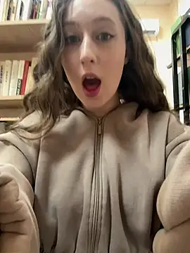 FroggyAnna online show from March 28, 3:46 pm