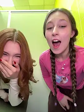 FroggyAnna online show from December 22, 4:40 pm