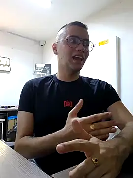 Snapshot of Eros_Flex chatting on October 17, 9:38 pm Eros Flex online show from October 17, 9:38 pm