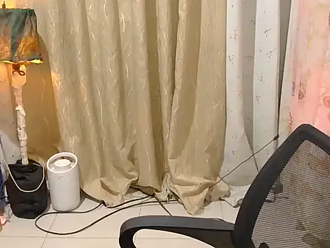 honeyLushess online show from November 10, 4:12 pm