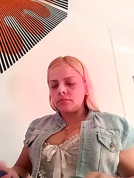 Alanna Grays online show from December 1, 1:34 pm