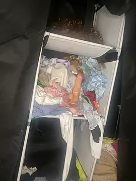 sexy-colombiana online show from February 17, 3:48 am