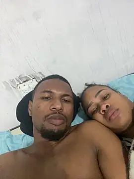 Snapshot of sexy-colombiana chatting on April 25, 3:31 am sexy-colombiana online show from April 25, 3:31 am