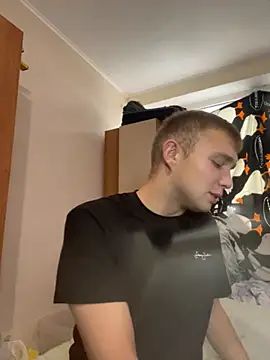 Snapshot of Luka_Belton chatting on October 15, 12:13 pm Luka Belton online show from October 15, 12:13 pm