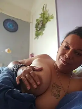 GoddessChantelle online show from April 10, 9:38 am