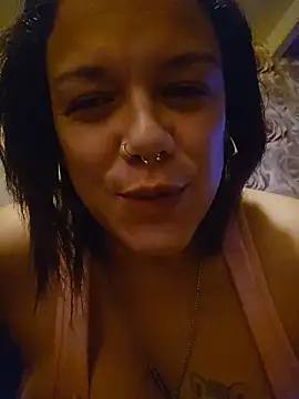 Snapshot of GoddessChantelle chatting on February 3, 10:48 pm GoddessChantelle online show from February 3, 10:48 pm