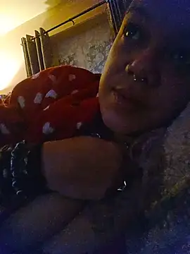 Snapshot of GoddessChantelle chatting on February 3, 10:42 am GoddessChantelle online show from February 3, 10:42 am