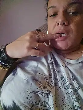 Snapshot of GoddessChantelle chatting on February 8, 12:14 pm GoddessChantelle online show from February 8, 12:14 pm