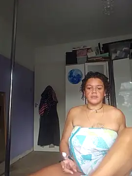 Snapshot of GoddessChantelle chatting on October 1, 11:47 am GoddessChantelle online show from October 1, 11:47 am