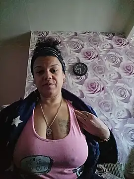 GoddessChantelle online show from March 13, 8:30 am