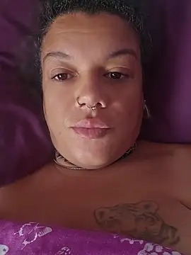 Snapshot of GoddessChantelle chatting on June 18, 8:46 am GoddessChantelle online show from June 18, 8:46 am