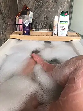 Imogenbabyyy online show from April 18, 12:40 pm