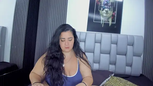 Bora Lajuana online show from November 5, 4:37 am