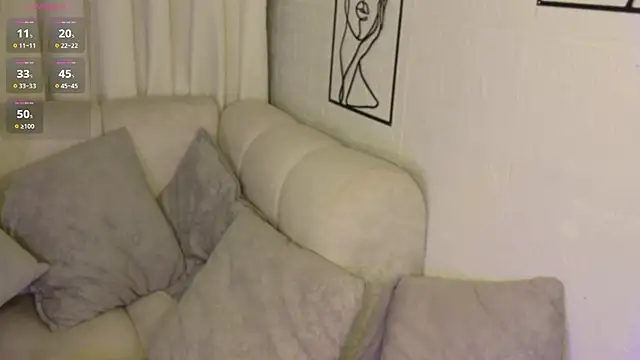 Snapshot of VioletBlacke_ chatting on July 15, 1:40 pm VioletBlacke online show from July 15, 1:40 pm