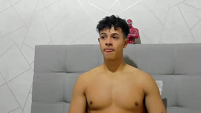 Snapshot of Alex_Colton7 chatting on September 18, 2:25 am Alex Colton7 online show from September 18, 2:25 am