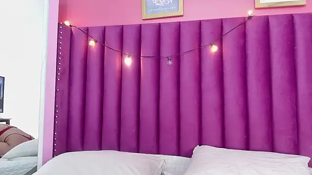 cosplaydate online show from October 16, 2:31 am