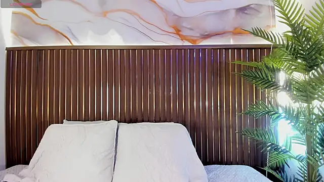 Roxie-NS online show from March 22, 1:12 pm