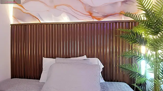 Roxie-NS online show from March 21, 12:20 pm