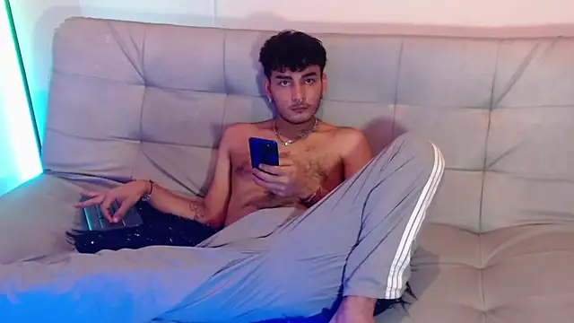 Valentin peach online show from September 27, 9:43 pm