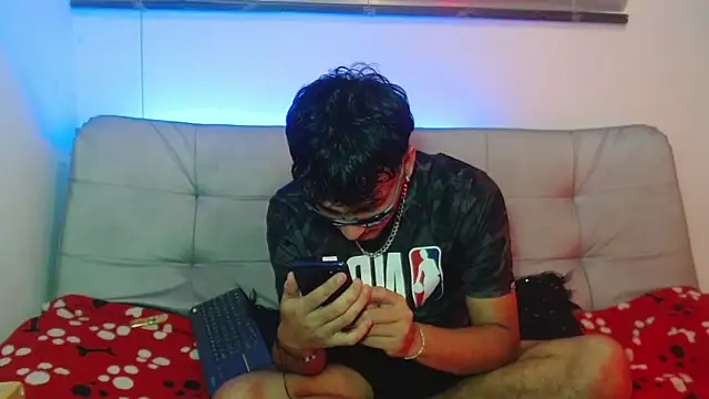 Valentin peach online show from November 12, 6:39 am