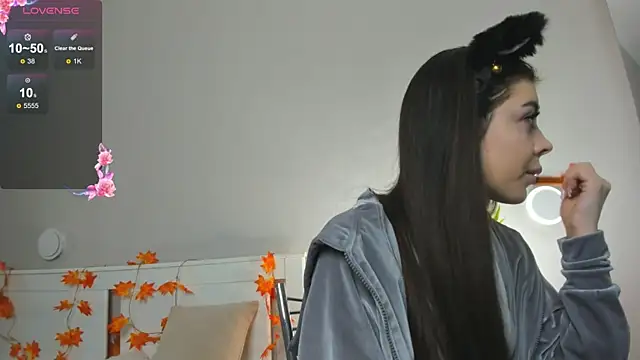 AuroraVice online show from December 2, 6:26 am