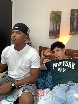 Snapshot of DEMOND_333 chatting on October 13, 9:16 pm DEMOND 333 online show from October 13, 9:16 pm