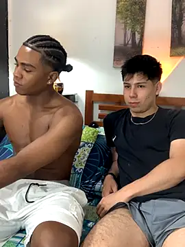 Snapshot of DEMOND_333 chatting on October 25, 3:38 am DEMOND 333 online show from October 25, 3:38 am