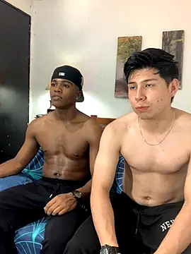 Snapshot of DEMOND_333 chatting on October 19, 3:42 am DEMOND 333 online show from October 19, 3:42 am