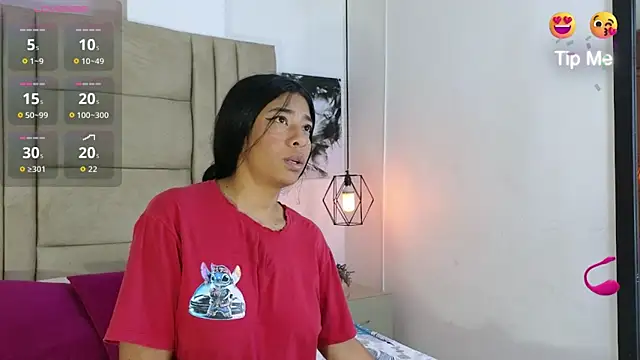 Snapshot of ALONDRAA_BROWN chatting on October 23, 1:10 pm ALONDRAA BROWN online show from October 23, 1:10 pm
