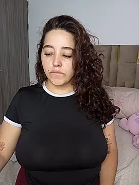 LoanaSantos online show from March 24, 11:05 pm