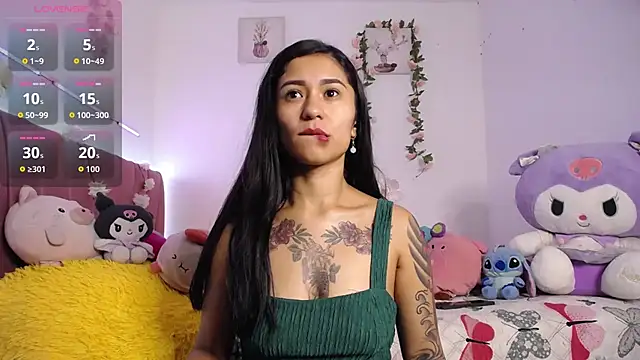 Liahdiaz  online show from February 13, 1:44 pm