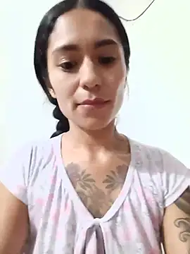 Snapshot of Liahdiaz_ chatting on June 28, 5:14 am Liahdiaz online show from June 28, 5:14 am