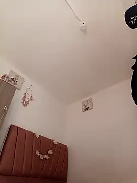 Liahdiaz  online show from January 10, 1:39 pm